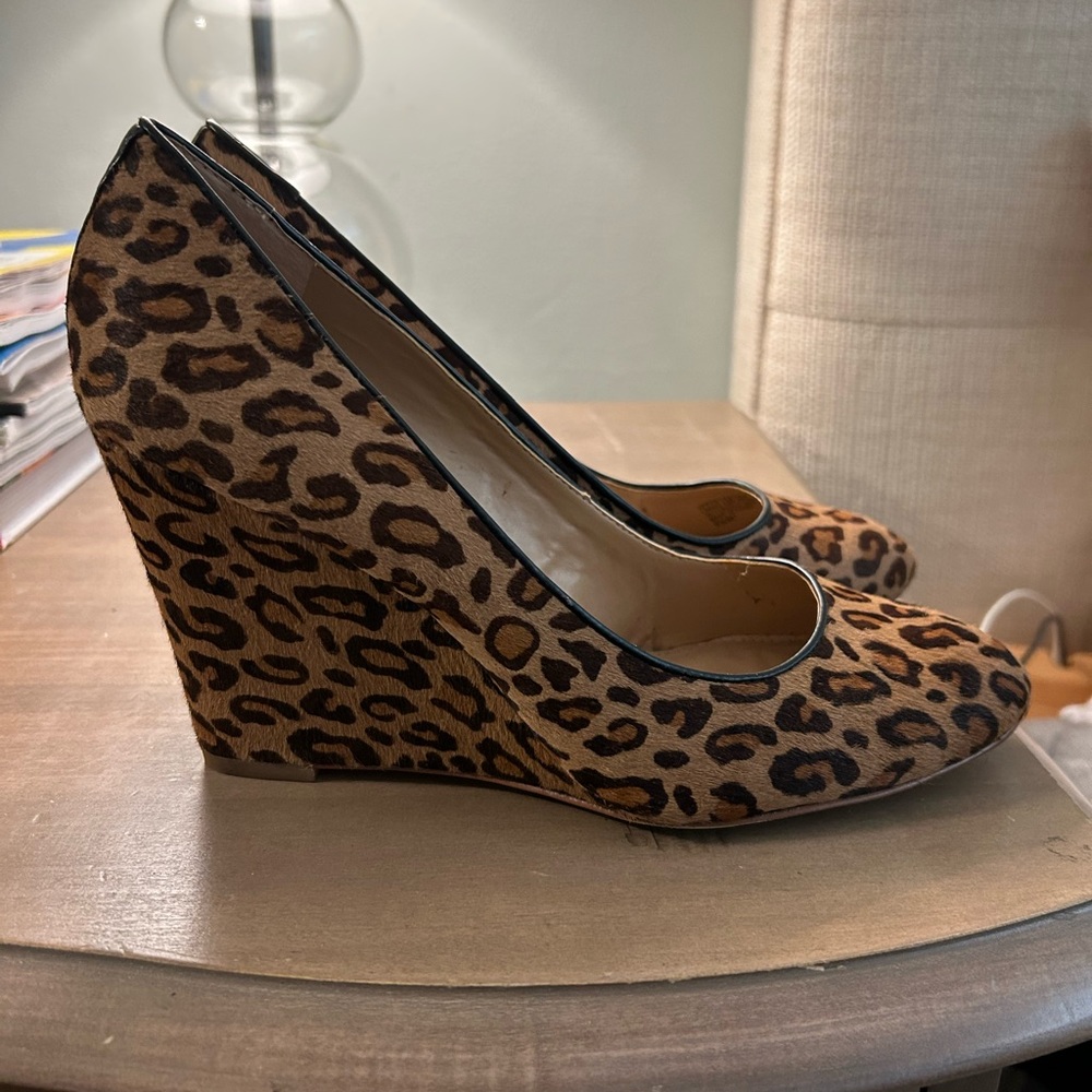 EUC Banana Republic Animal Print Wedges, 9.5
